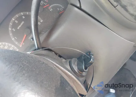 2000 Ford F150 z USA, uszkodzony, nr VIN 1FTRX17W5YKA04919